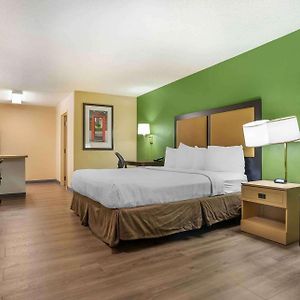 Studio 1 King Bed Non-Smoking